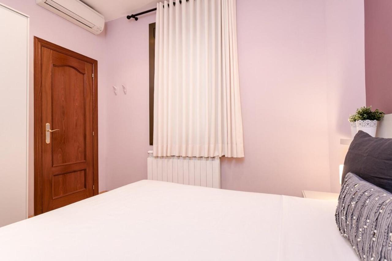 Fantastic 2 Bedroom 5 Minutes By Car From Plaza Catalunya Barcelona Eksteriør billede
