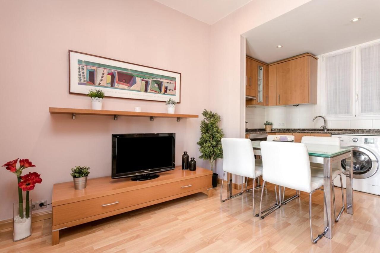 Fantastic 2 Bedroom 5 Minutes By Car From Plaza Catalunya Barcelona Eksteriør billede